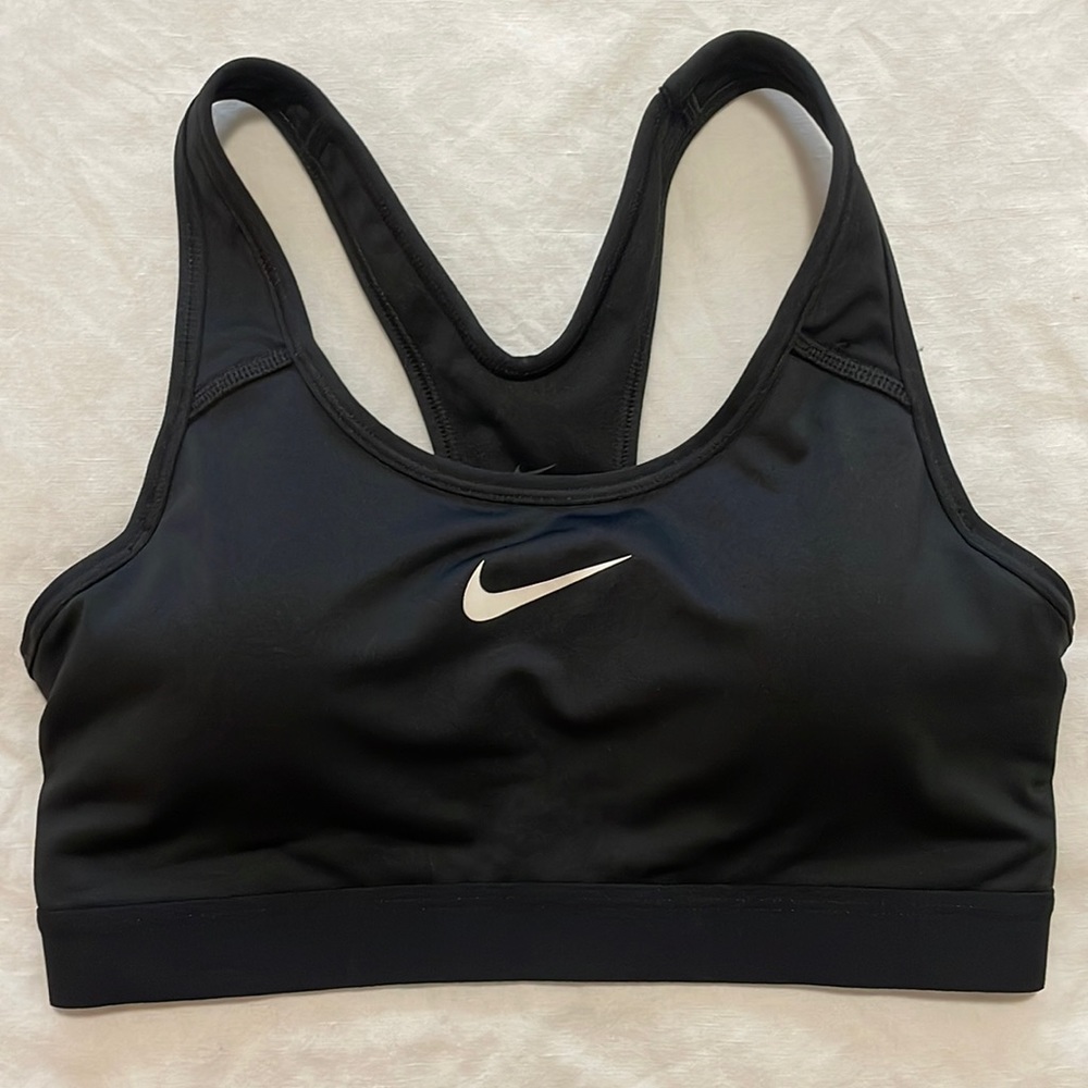 Nike Dri-Fit sports bra Size Small never worn !